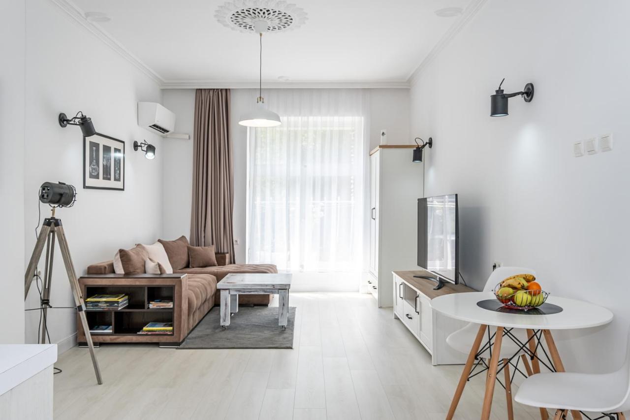 Jazz & Wine - Luxury Apartment By The Sea & Parking & Hbo & Netflix Varna Exterior foto